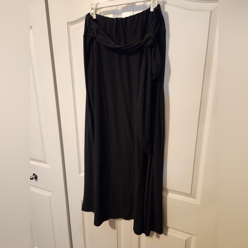 Robert Louis size XL black maxi skirt
